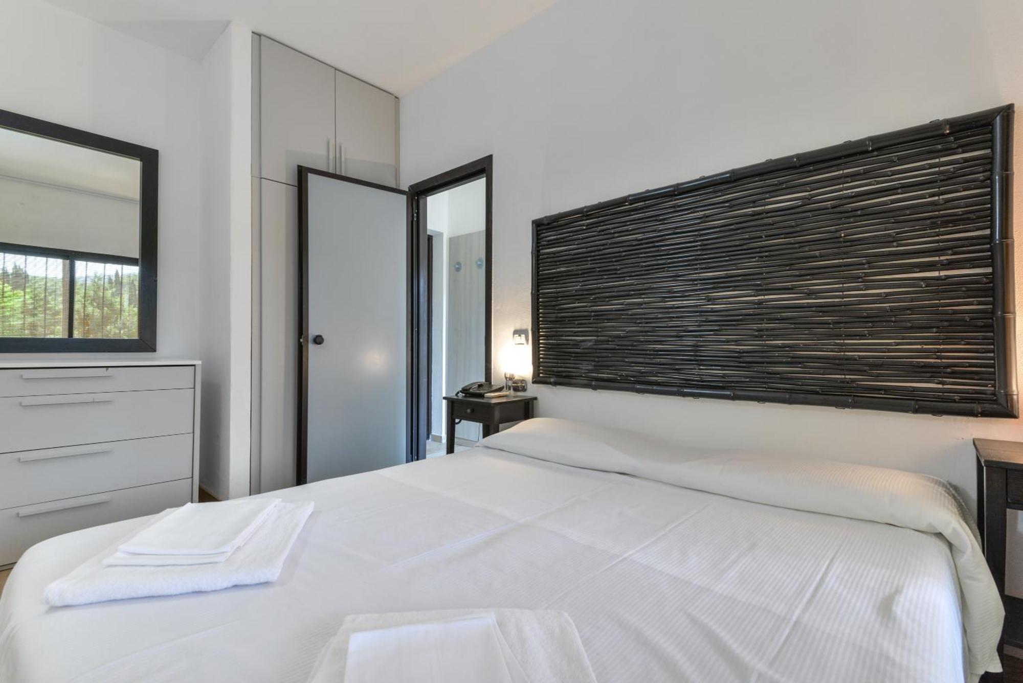 Residence Le Acacie กาโปลิเวรี ภายนอก รูปภาพ